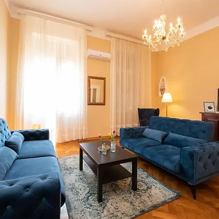 Beautiful In With 1 Bedrooms And Wifi Apartment *